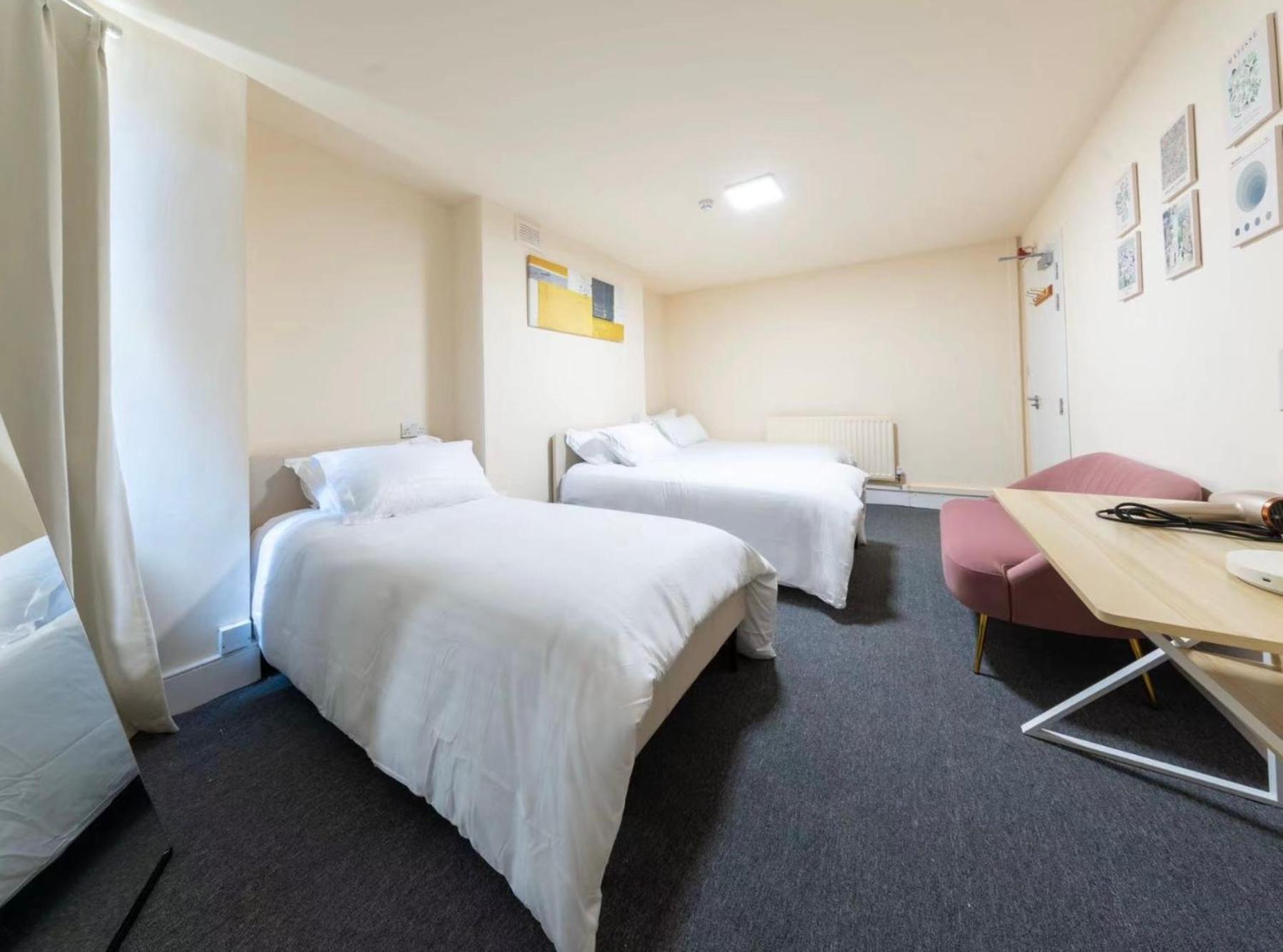 Three Beds In Camden Town *
